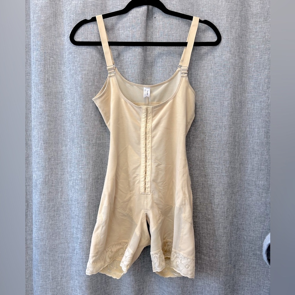 Women's Yianna Faja Small
